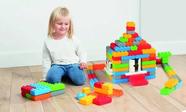 klocki-cegly-junior-140-material-plastik