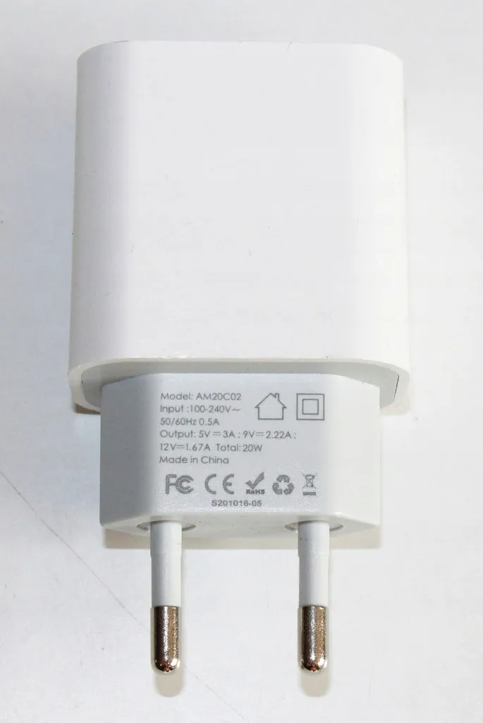 ladowarka-sieciowa-usb-typ-c-do-iphone-am20c02
