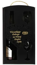 skrzynka-na-wino-kieliszki-2-szt-prezent-na-slub-grawer-zawieszka-gratis