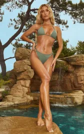 zielony-stroj-kapielowy-wiazany-po-boku-prettylittlething-xs