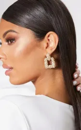 zlote-kwadratowe-kolczyki-sztyfty-prettylittlething-uniwersalny