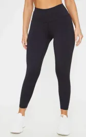 czarne-sportowe-legginsy-prettylittlething-m