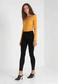 czarne-spodnie-jeansowe-vero-moda-xxs