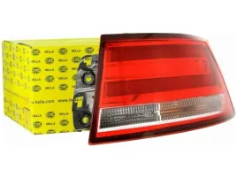 lampa-tyl-prawa-audi-a4-b9-15-19-sedan