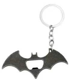 breloczek-otwieracz-do-butelek-grafitowy-logotyp-batman-nietoperz-z-gotham