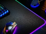 razer-strider-chroma-gaming-mouse-pad-kolor-dominujacy-czarny