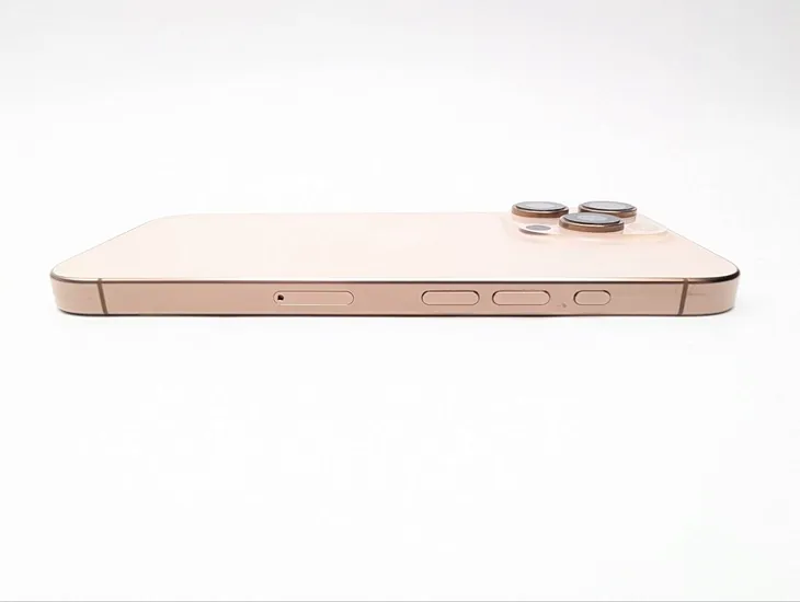 apple-iphone-16-pro-128gb-tytan-pustynny-rozdzielczosc-nagrywanych-filmow-4k-1080p-fullhd-720p-hd