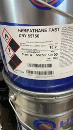 farba-poliuretanowa-na-dach-hempel-ral-3004