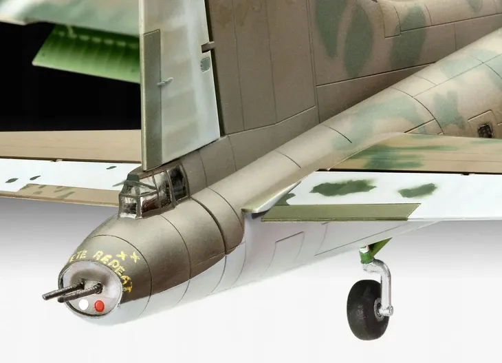 samolot-b-17-f-memphis-belle-skala-skala-1-72