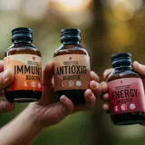 immunity-booster-shot-100-ml-produkt-nie-zawiera-cukru-glutenu-konserwantow-waga-z-opakowaniem-0-192-kg
