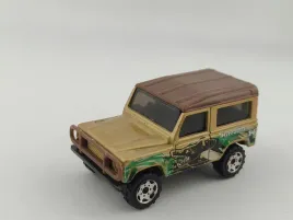 matchbox-land-rover-90-ninety-hyena-trail
