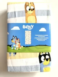 przescieradlo-z-gumka-bluey-bingo-90x200-cm-bawelna-100percent-blu-pies-psy-biale