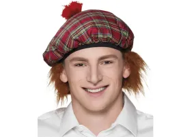 szkocki-beret-z-rudymi-wlosami