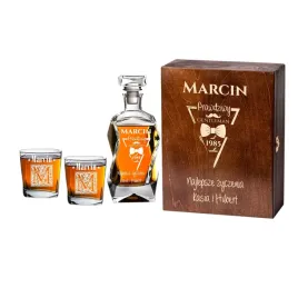 skrzynka-karafka-szklanki-do-whisky-z-grawerem-urodziny-wieczor-kawalerski