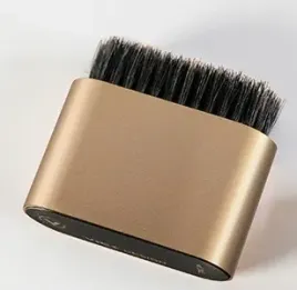 vic-pedzel-do-karku-master-barber-zloty-krotki