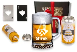 kufel-do-piwa-z-grawerem-skarpetki-piwo-otwieracz-dzien-gornika-barborka