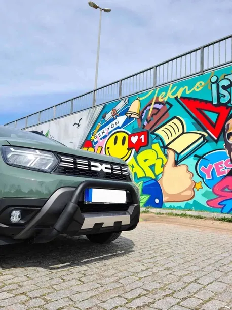 dacia-duster-orurowanie-przednie-amazon-czarne-kangur-waga-z-opakowaniem-10-kg