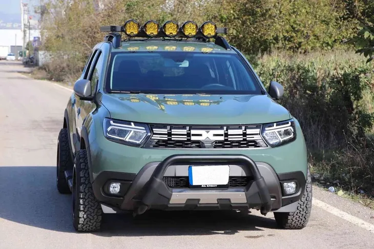 dacia-duster-orurowanie-przednie-amazon-czarne-kangur-stan-nowy-typ-samochodu-4x4-suv-samochody-ciezarowe-samochody-dostawcze-samochody-kempingowe-samochody-osobowe