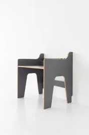 biurko-dla-dziecka-drewniane-szare-ergonomiczne-tupti-wood