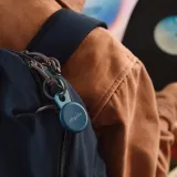 lokalizator-loop-chipolo-navy-model-loop
