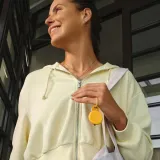 lokalizator-loop-chipolo-honey-model-loop