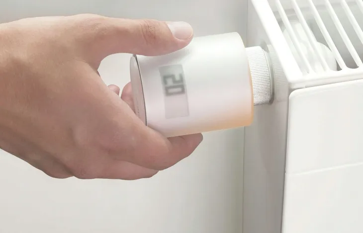 inteligentna-glowica-termostatyczna-netatmo-nav-cechy-dodatkowe-lacznosc-z-wifi