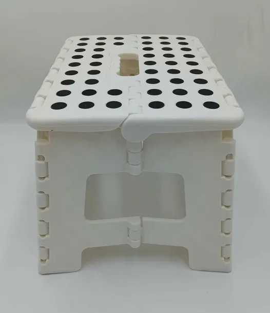 taboret-zollner-bialy-22-cm-material-plastik
