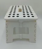taboret-zollner-bialy-22-cm-material-plastik
