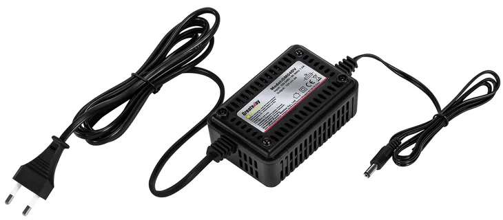jump-starter-rozruch-booster-powerbank-3400-1400a-12-24v-oswietlenie-stan-nowy-certyfikat-ce