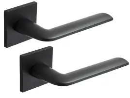 kuchinox-klamka-kuba-ii-na-rozecie-kwadratowej-slim-czarna-matowa-ku2-900a