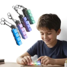fidget-clicker-klawiatura-led-breloczek-antystresowy-4-przyciski-cube-paste