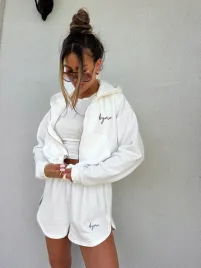 bluza-byme-hoodie-ecru