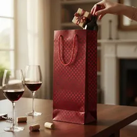 torebka-ozdobna-na-butelke-wino-prezentowa-papierowa-elegancka-bordowa