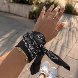 bandamka-bandana-chustka-bawelniana-apaszka-ze-wzorem-czarna