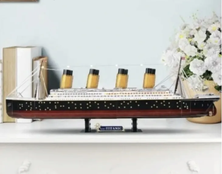 puzzle-3d-titanic-led-waga-z-opakowaniem-1-308-kg
