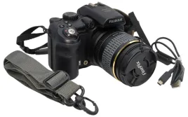 aparat-fujifilm-finepix-s9600-9mpix-zoom-10-7x-zestaw-z-torba