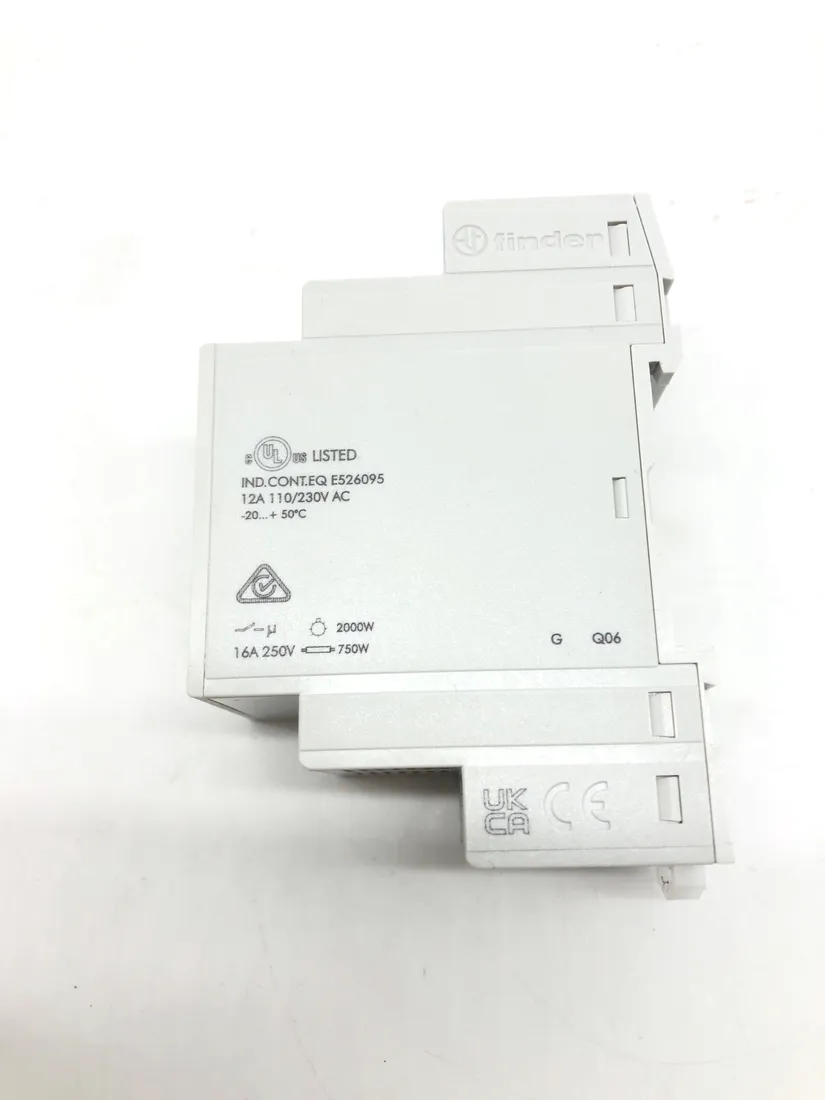 programator-czasowy-16a-250vac-finder-12-a1-stan-powystawowy