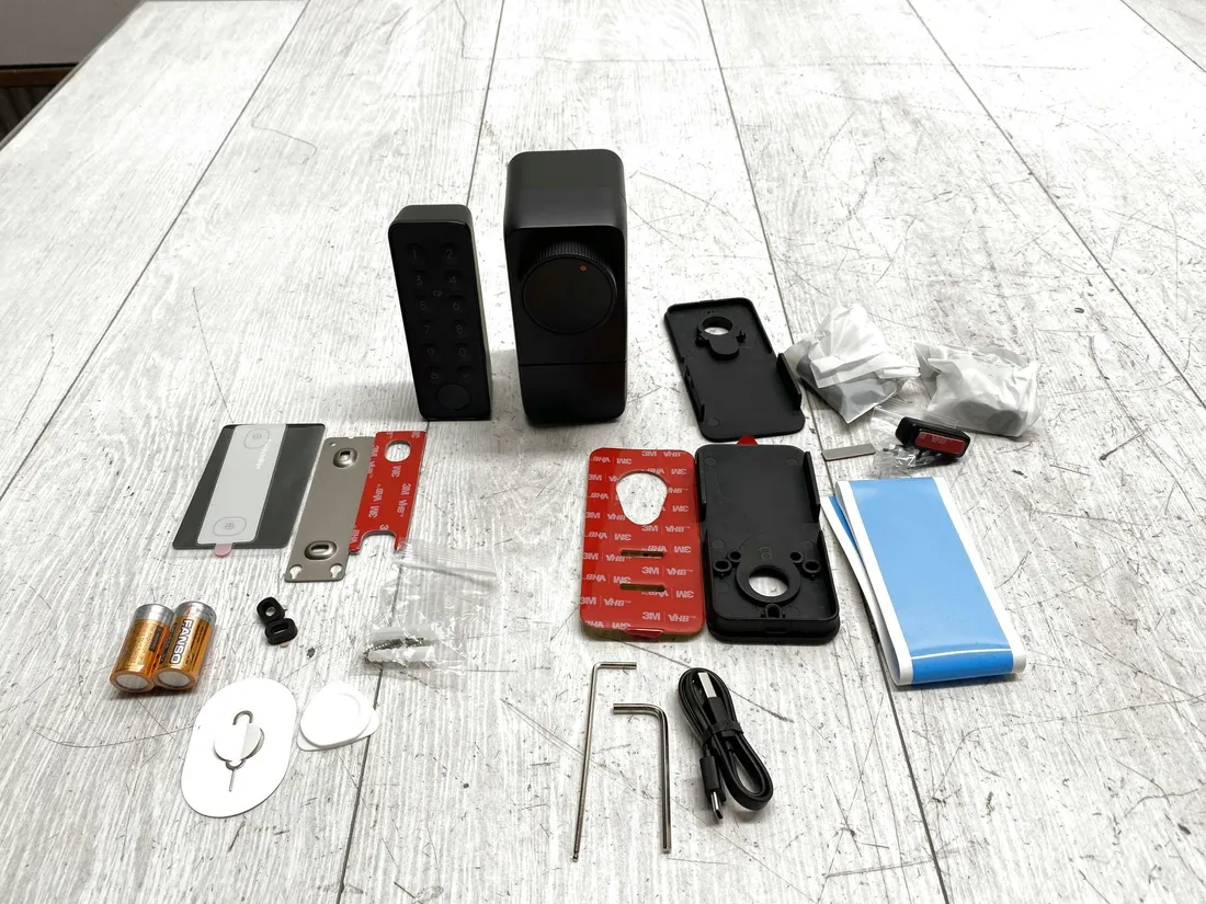 inteligentny-zamek-do-drzwi-switchbot-lock-pro-wifi-stan-powystawowy