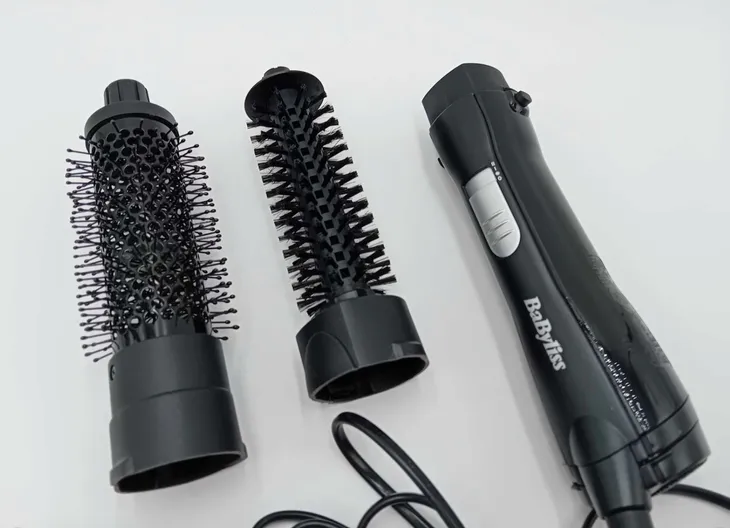 lokowko-suszarka-babyliss-as82e-regulacja-temperatury-tak