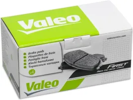 klocki-hamulcowe-valeo-first-302101-zestaw-4-sztuki-os-tylna-z-akcesoriami