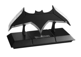 replika-bataranga-1-1-od-justice-league-die-cast-aluminium-z-podstawka