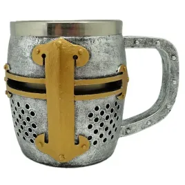 puckator-jug-w-ksztalcie-zlotej-i-srebrnej-helmu-rycerskiego-akcesorium