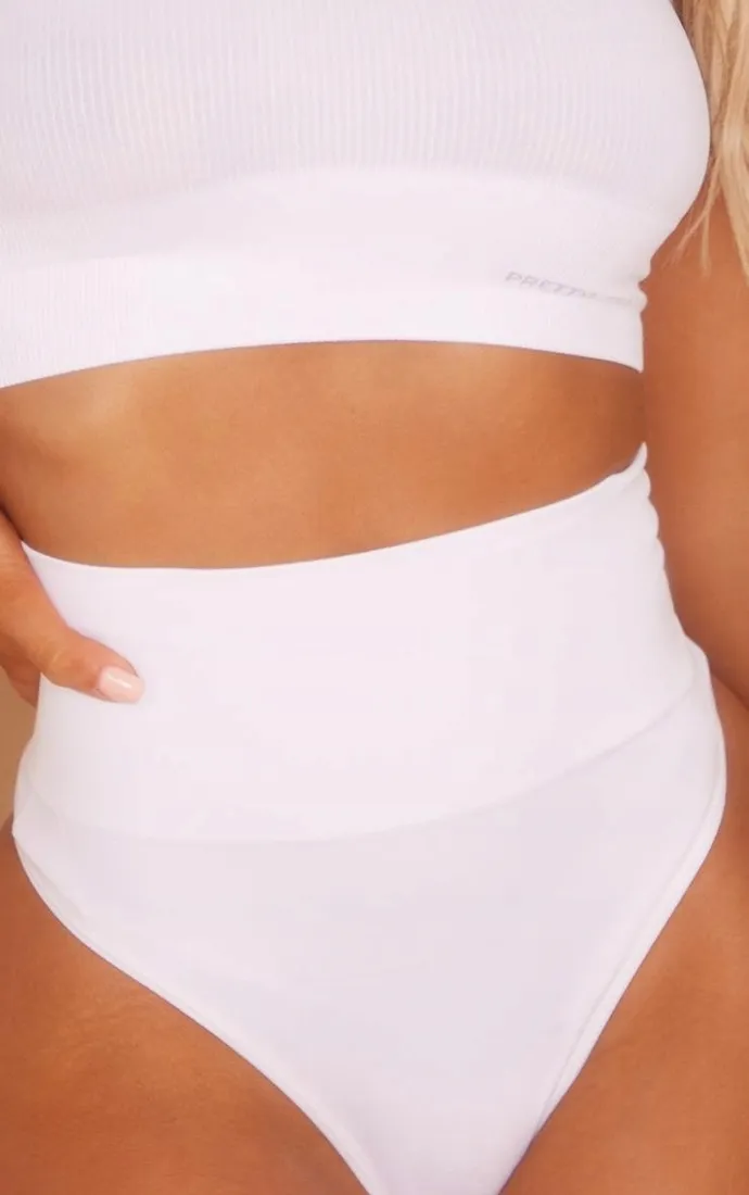 biala-modelujaca-bielizna-prettylittlething-m-stan-nowy