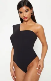czarne-asymetryczne-body-prettylittlething-xxs