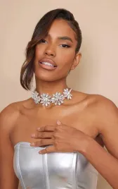 srebrny-choker-w-kwiaty-prettylittlething-uniwersalny