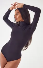 czarne-body-z-golfem-prettylittlething-m