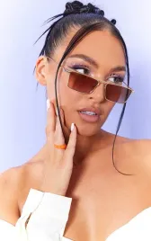 brazowe-kwadratowe-okulary-przeciwsloneczne-prettylittlething-uniwersalny