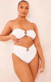 bialy-teksturowany-dol-od-bikini-ze-zlotym-akcentem-prettylittlething-3xl