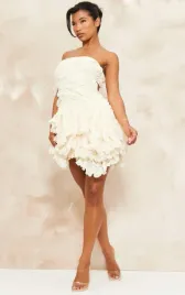 kremowa-marszczona-sukienka-mini-prettylittlething-s