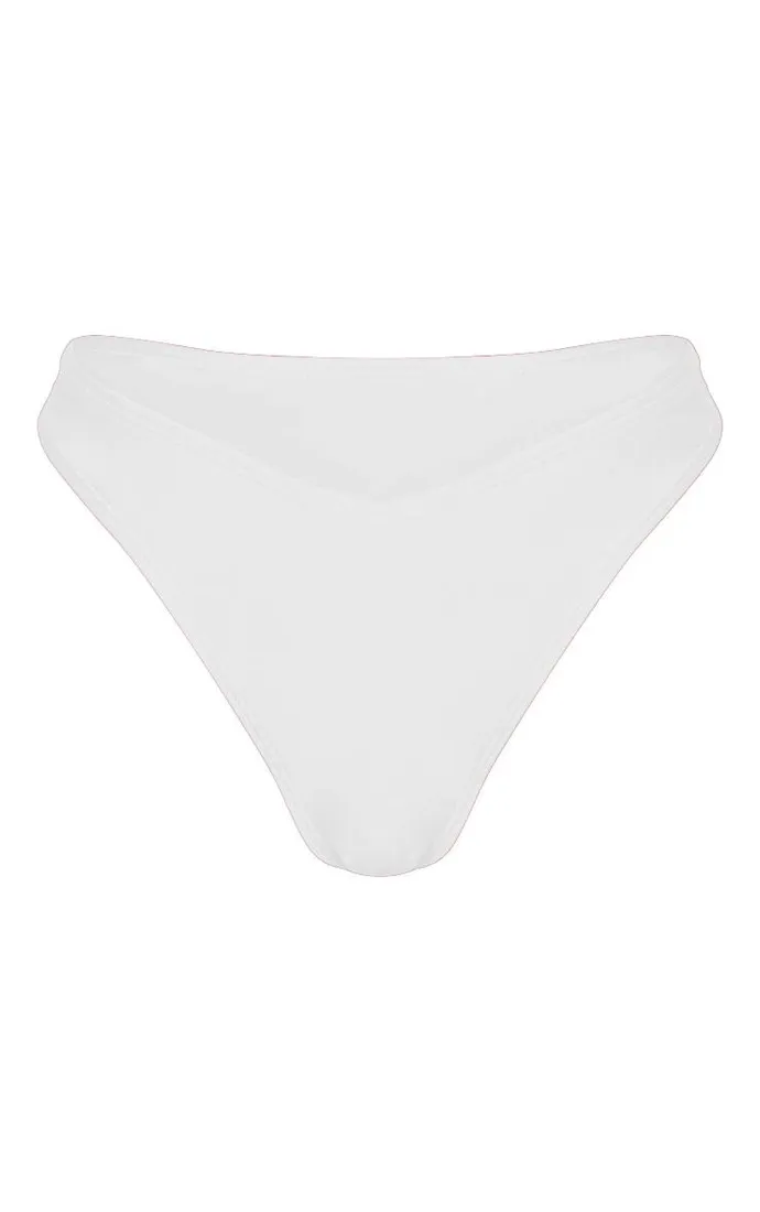 bialy-dol-od-bikini-prettylittlething-s